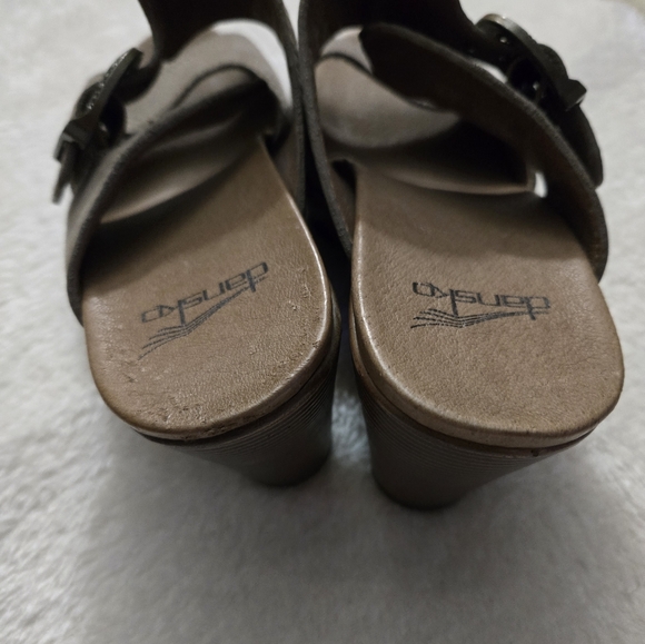 Dansko Ramona Slide Nubuck Tan Taupe Buckle Detail Heeled Sandals - Picture 9 of 10